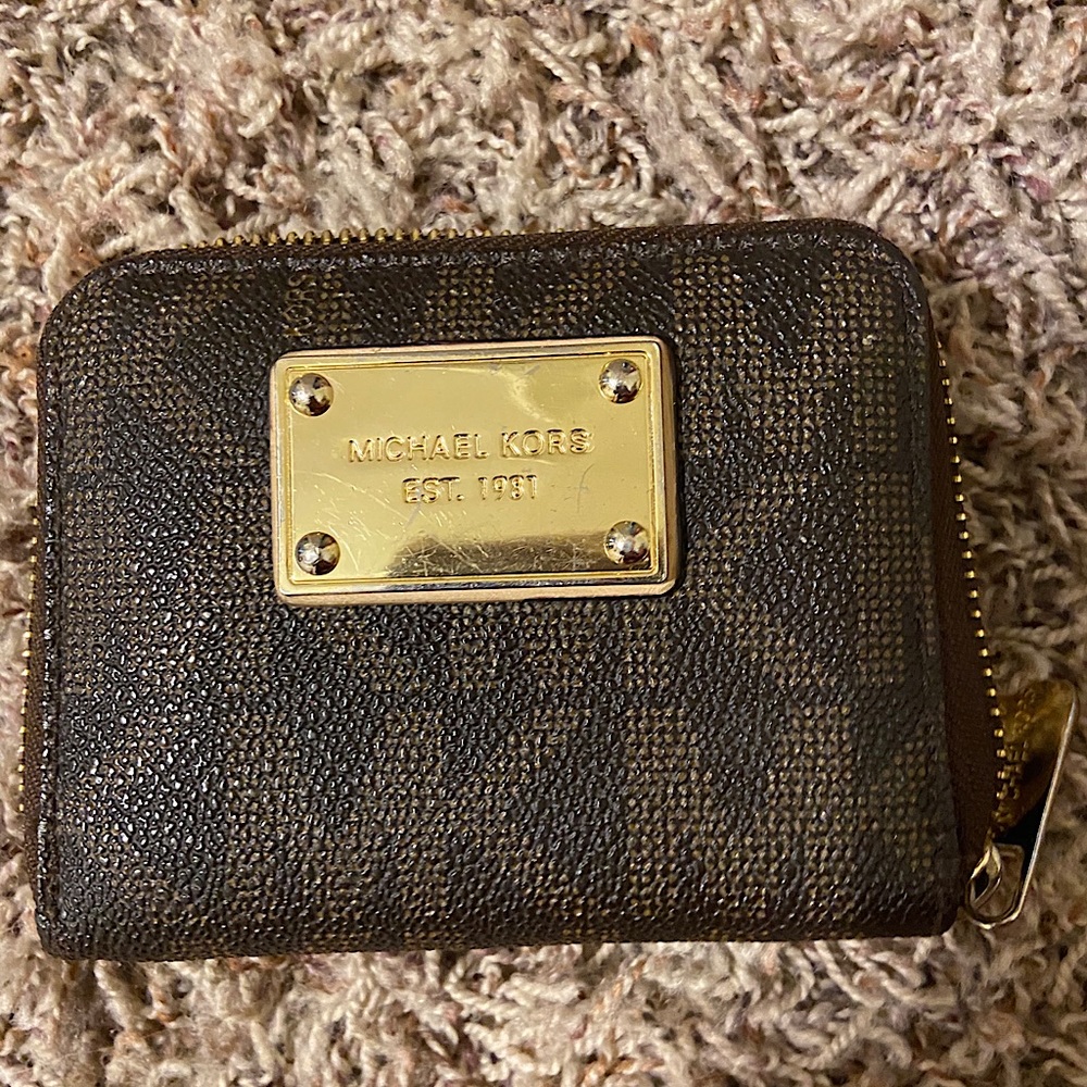 Michael Kors wallet**authentic